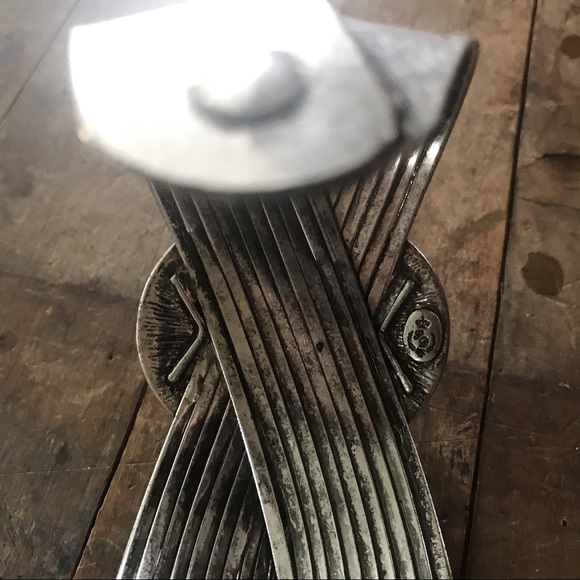 Silver cuff crisscrossing design and brown speckled stone - Picture 8 of 9